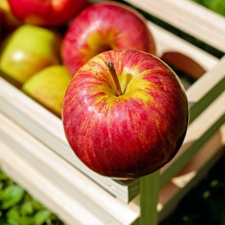 caja de manzanas